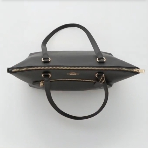 NWT Coach Purse Gallery Tote‎ Signature Canvas/brown color - Picture 8 of 14